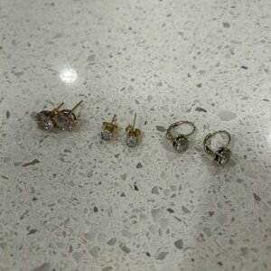 Elegant Gold Stud Earrings Set